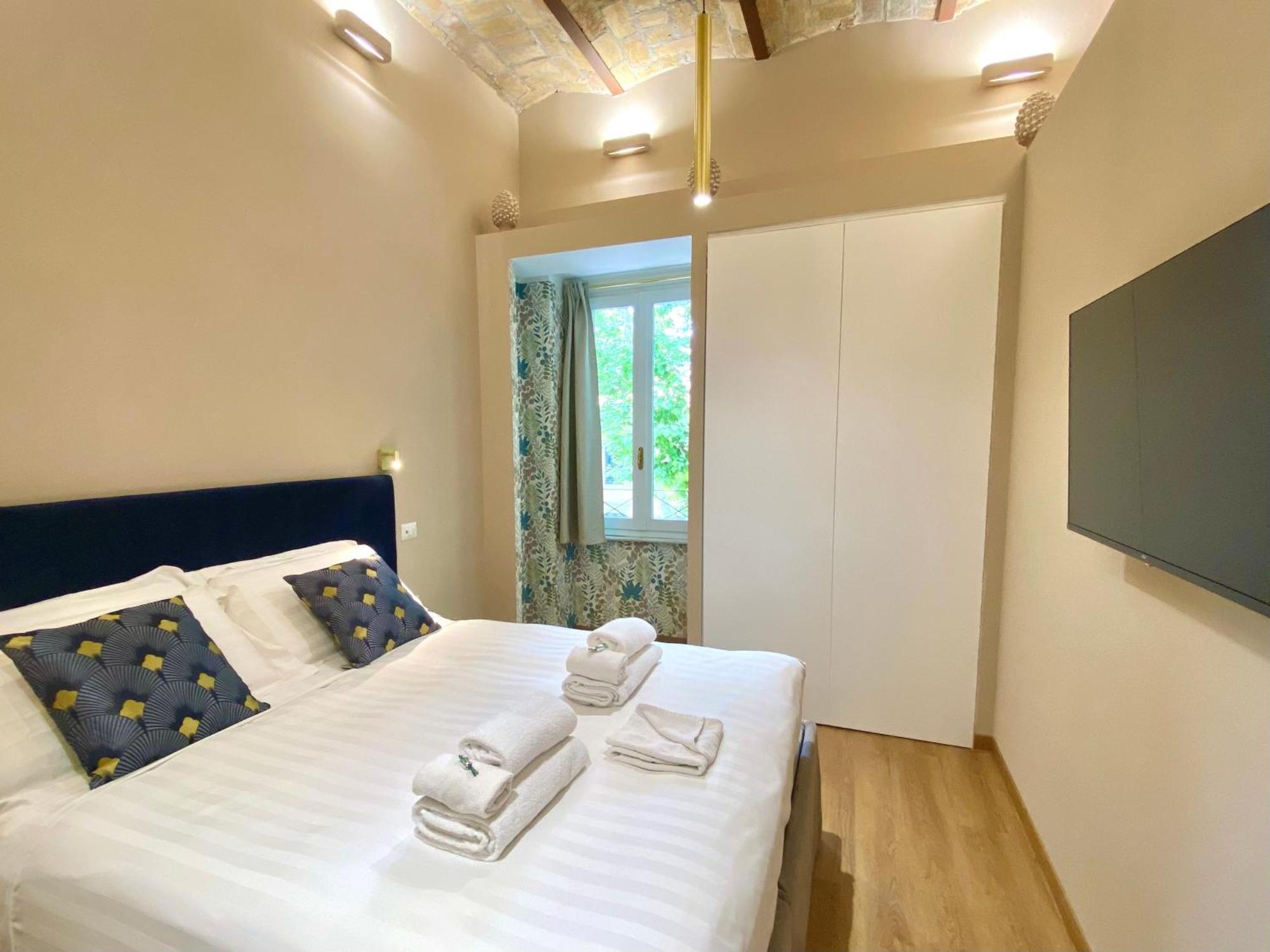 Queen Of Rome Luxury Rooms Экстерьер фото
