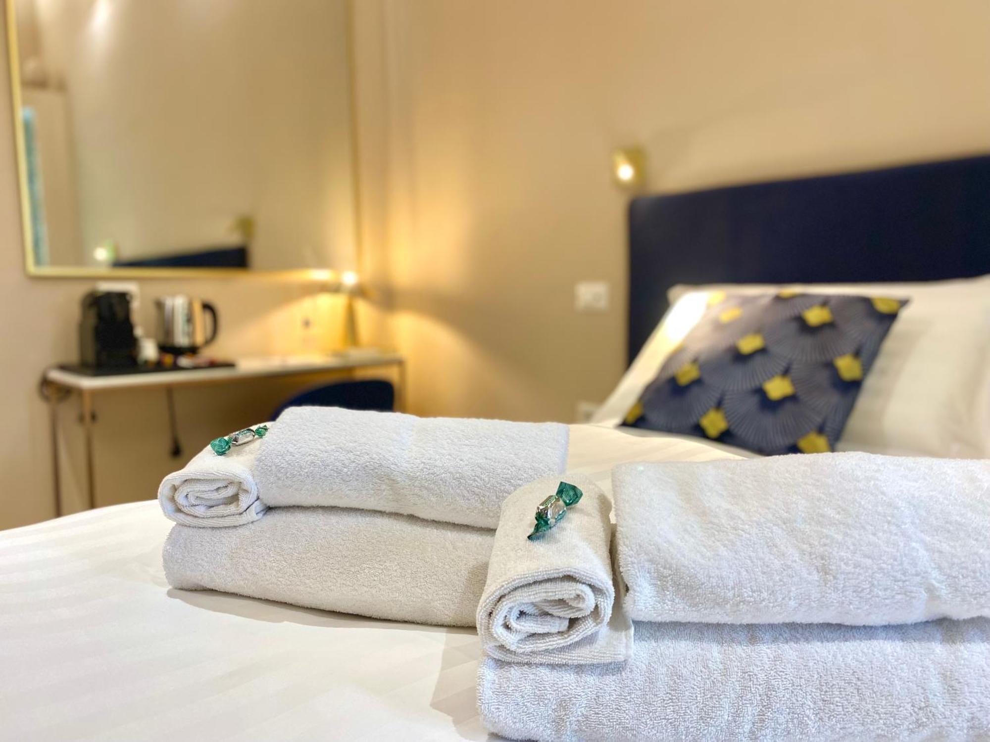 Queen Of Rome Luxury Rooms Экстерьер фото