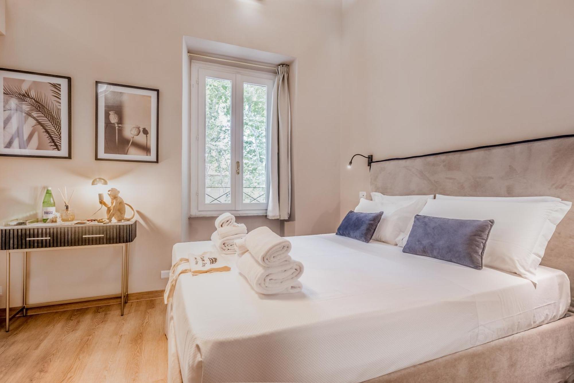 Queen Of Rome Luxury Rooms Экстерьер фото