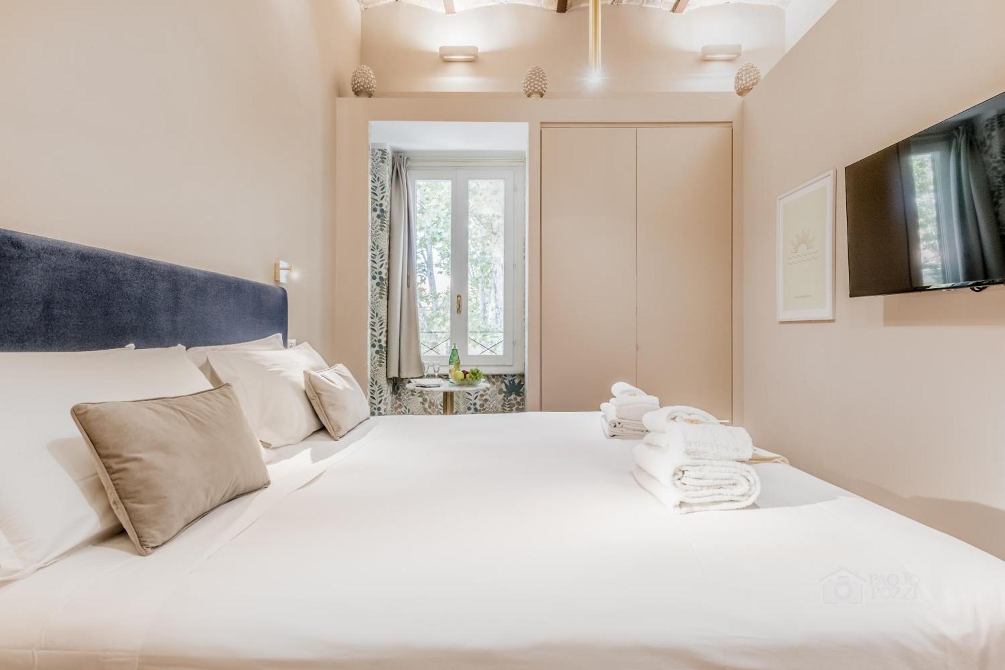 Queen Of Rome Luxury Rooms Экстерьер фото
